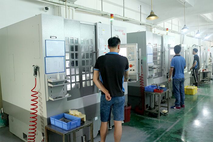 拓維模型五軸機(jī)加工設(shè)備